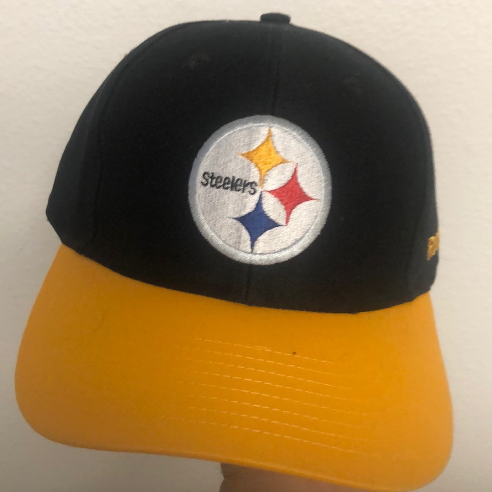 Pittsburgh Steelers throw back Velcro hat